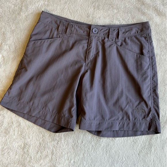 The North Face Shorts - Picture 1 of 11
